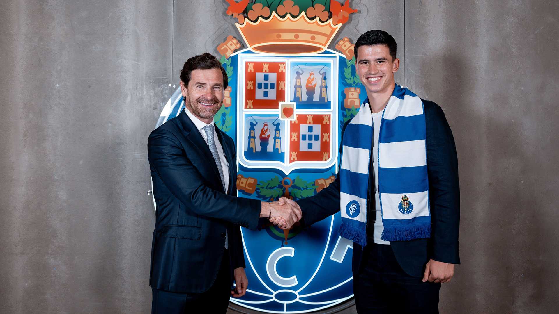FC Porto oficializa contratação de Prpić