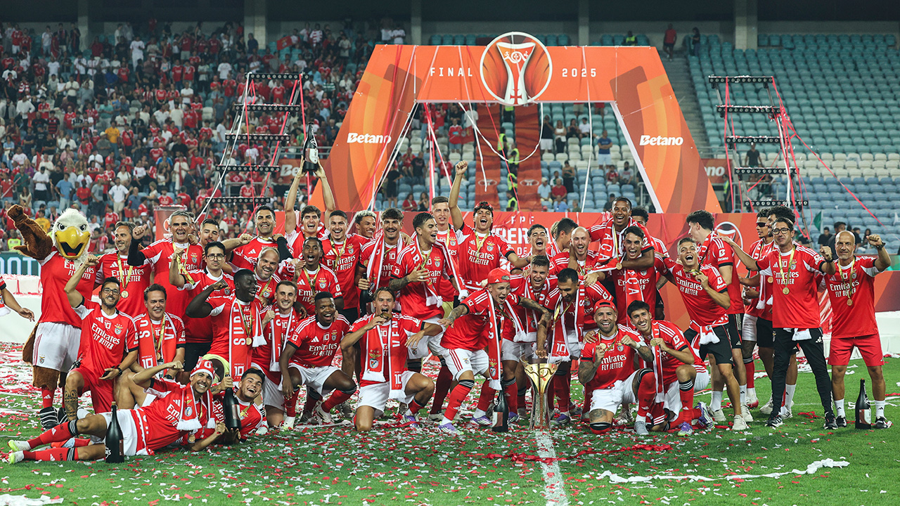 Benfica conquista Supertaça