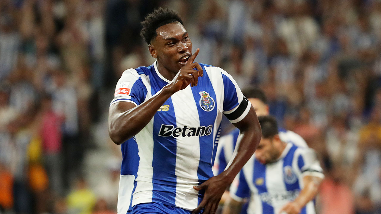 Liga Betclic: Samu embala o Dragão para exibição de gala