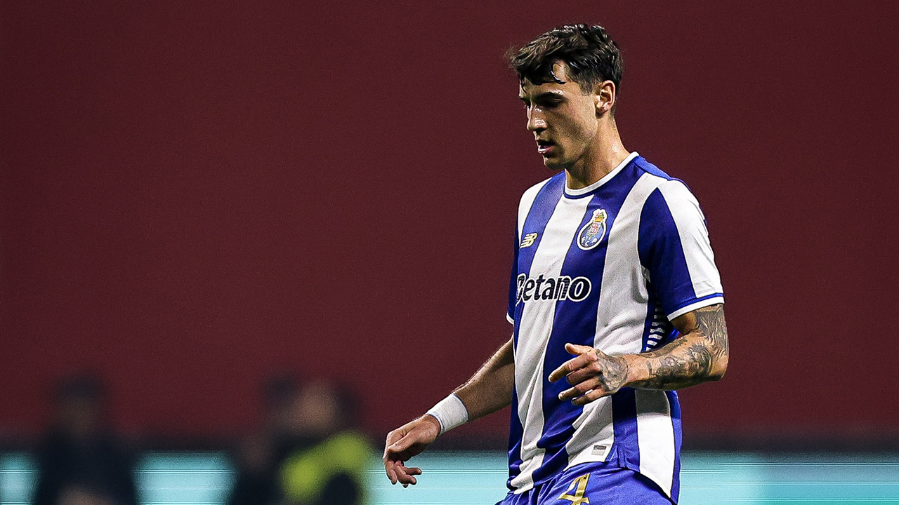 FC Porto exerce opção de compra de Kiwior