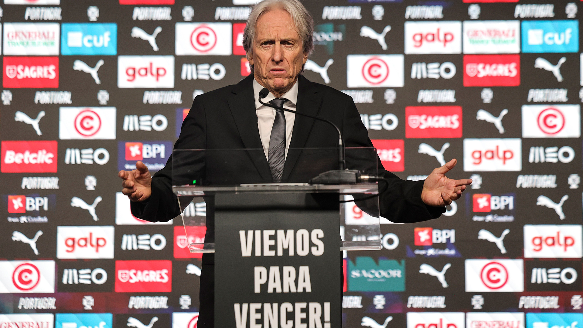 Jorge Jesus: “Sou um treinador de 12 milhões, do povo português”